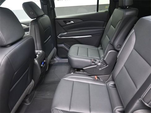 New 2026 Chevrolet Traverse LT w/ Sun and Wheel Package image 10