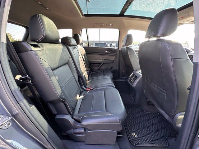 Used 2022 Volkswagen Atlas SEL AWD/4WD image 31