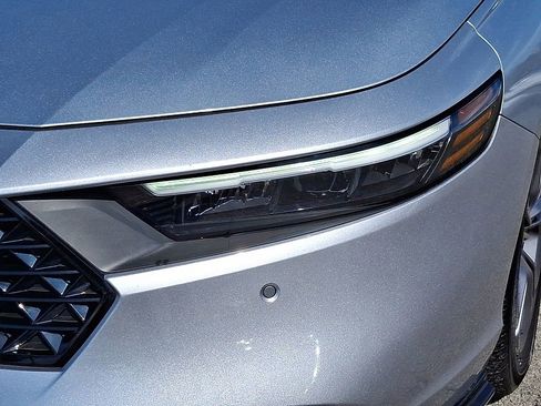 Used 2024 Honda Accord EX-L image 9
