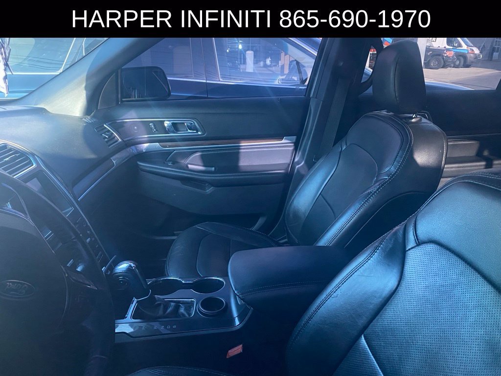 Used 2019 Ford Explorer Limited w/ Class III Trailer Tow Package FWD image 5
