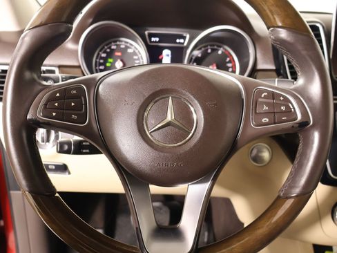 Used 2018 Mercedes-Benz GLE 350 4MATIC image 3