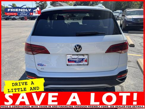 Used 2023 Volkswagen Taos SE image 4