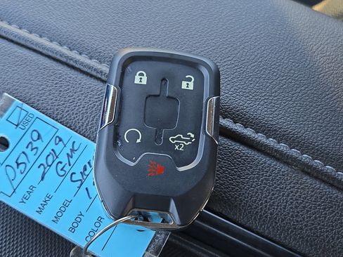 Used 2019 GMC Sierra 1500 SLT w/ SLT Premium Plus Package image 23