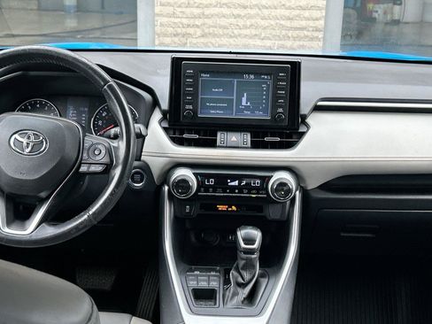 Used 2019 Toyota RAV4 XLE Premium w/ All Weather Liner Package AWD/4WD image 19