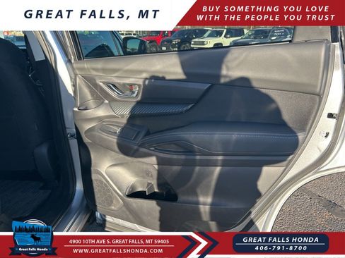 Used 2024 Subaru Ascent Premium w/ Convenience Package image 27