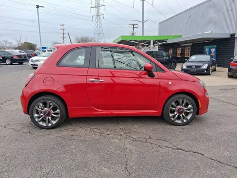 Used 2017 FIAT 500 Pop w/ Sport Appearance Package image 5