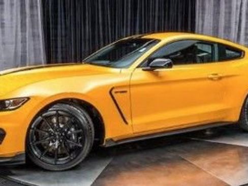 Used 2019 Ford Mustang Shelby GT350 w/ Technology Package image 1