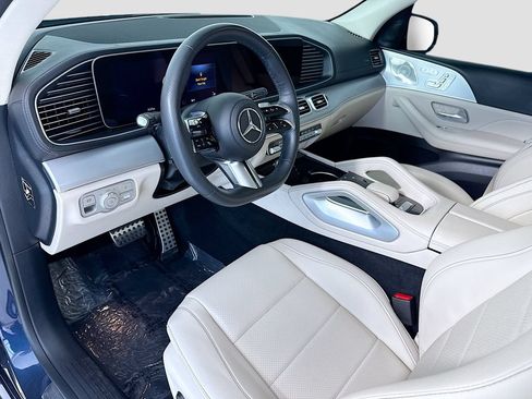 Certified 2024 Mercedes-Benz GLS 450 4MATIC image 9