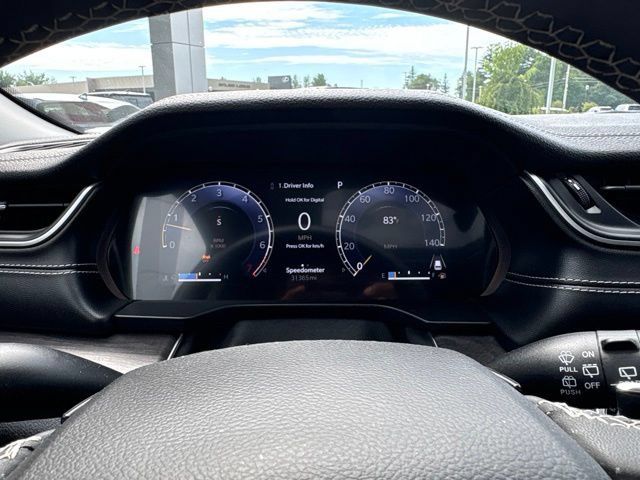 Used 2023 Jeep Grand Cherokee L Limited AWD/4WD image 13