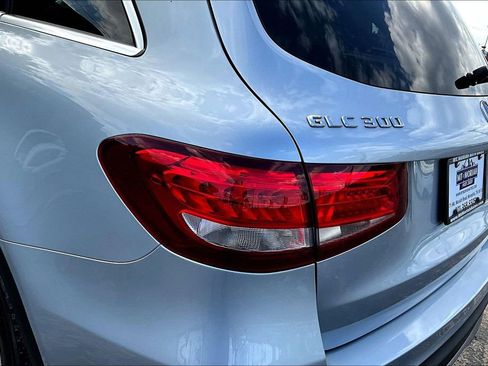 Used 2018 Mercedes-Benz GLC 300 image 24