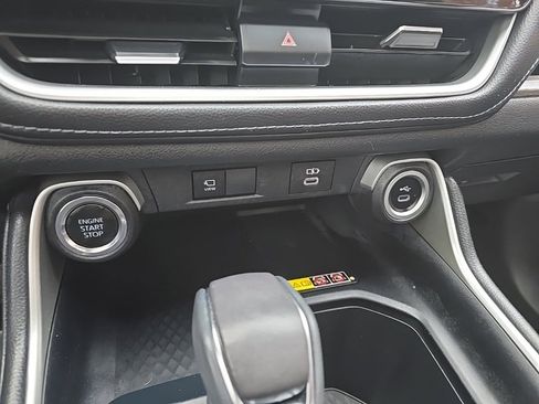 Used 2024 Toyota Grand Highlander Platinum image 26