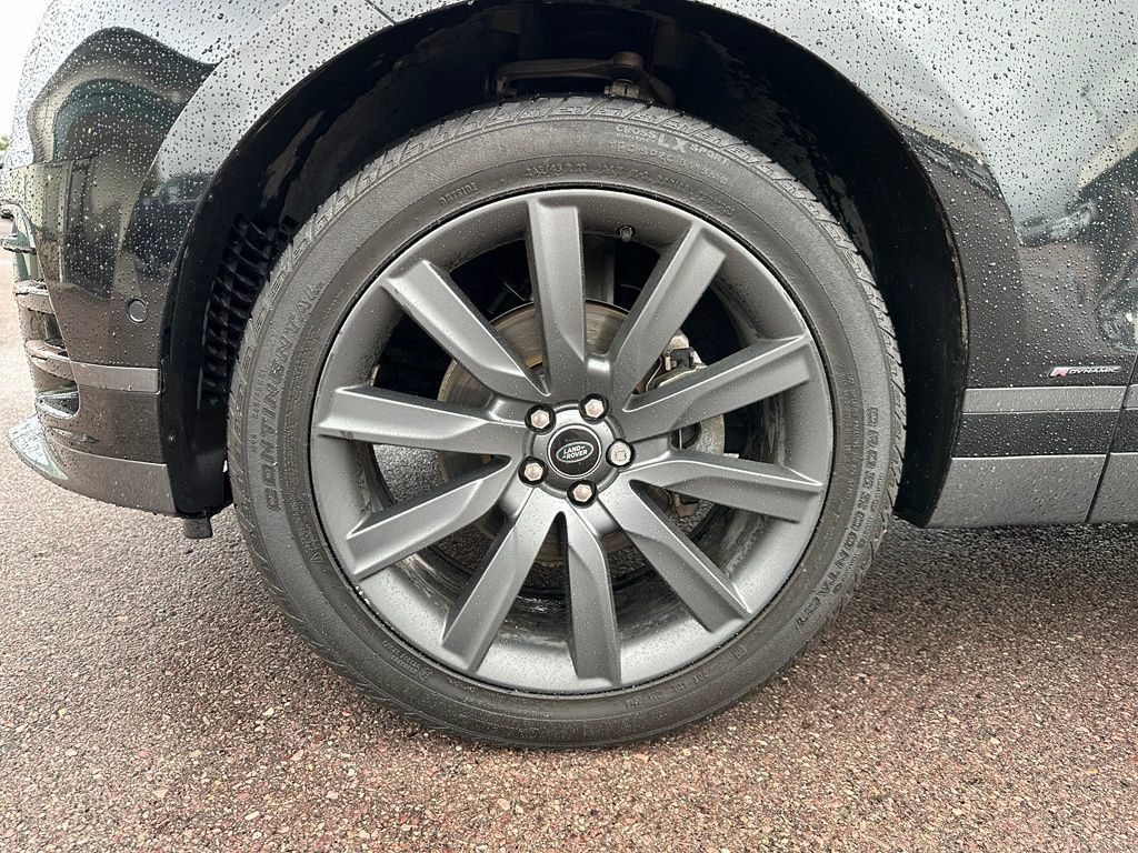 Used 2018 Land Rover Range Rover Velar R-Dynamic SE AWD/4WD image 40