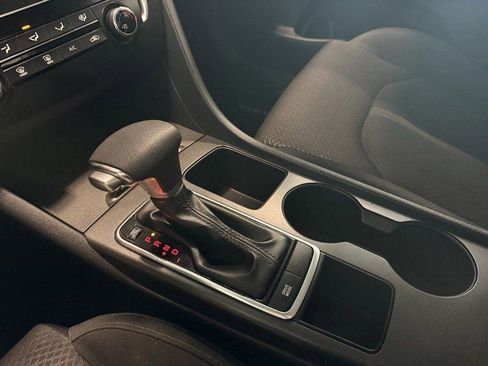 Used 2017 Kia Optima LX image 13