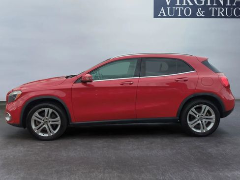 Used 2018 Mercedes-Benz GLA 250 4MATIC image 2