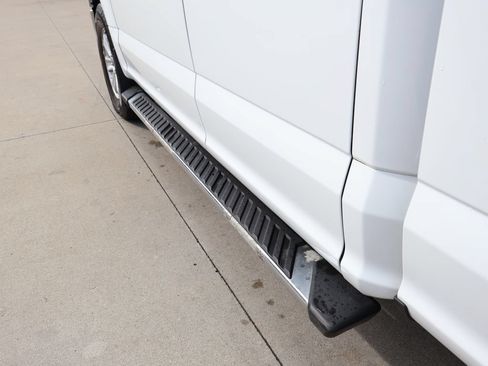 Used 2018 Ford F150 XLT w/ Equipment Group 301A Mid AWD/4WD image 10