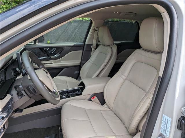 Used 2022 Lincoln Corsair AWD w/ Equipment Group 101A image 28