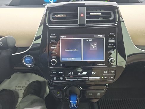 Certified 2022 Toyota Prius LE image 14