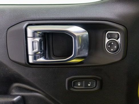 Certified 2023 Jeep Wrangler Unlimited Rubicon 4xe image 11