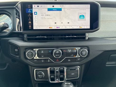 New 2025 Jeep Wrangler Unlimited Sport AWD/4WD image 20