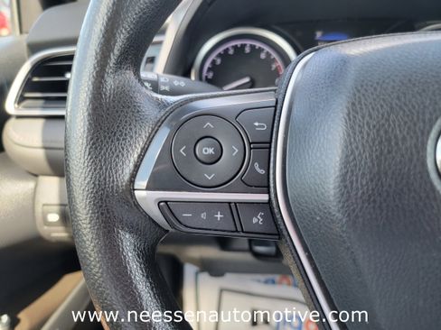 Used 2023 Toyota Camry LE image 19