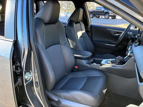 Certified 2025 Toyota RAV4 XSE image 9