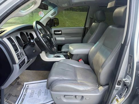 Used 2008 Toyota Sequoia Platinum image 27