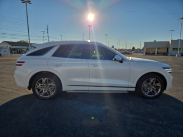 Used 2025 Genesis GV70 2.5T w/ Select Package AWD/4WD image 9