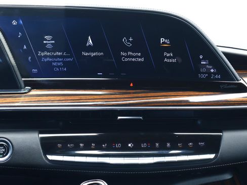 Certified 2023 Cadillac Escalade ESV Luxury RWD image 15