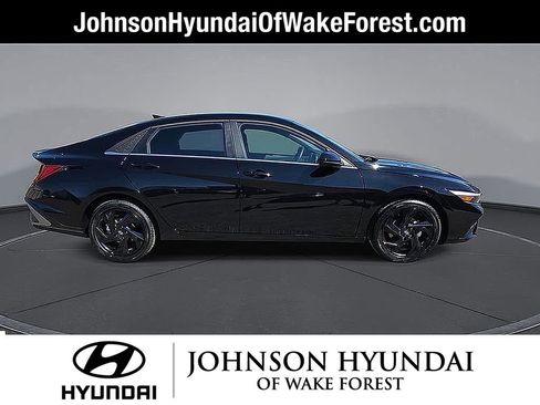 New 2026 Hyundai Elantra SEL Sport Premium FWD image 17