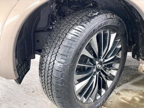 Used 2021 INFINITI QX80 Premium Select w/ All-Season Package image 11