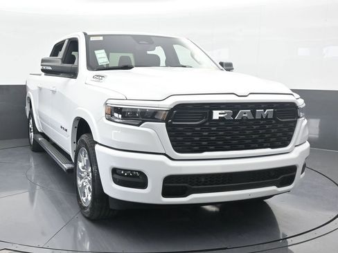 Used 2025 RAM 1500 Big Horn AWD/4WD image 9