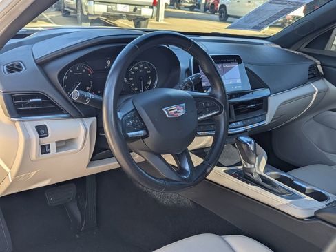 Used 2020 Cadillac CT4 Premium Luxury RWD image 4