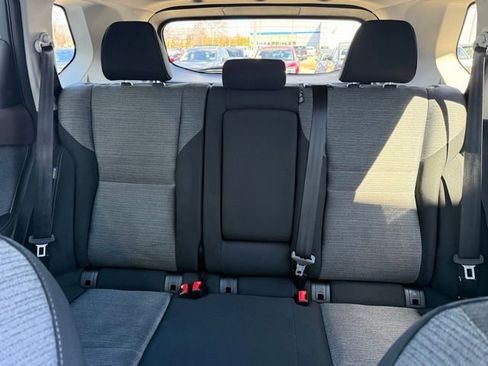 Used 2021 Nissan Rogue S image 24