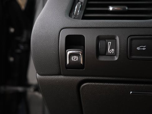 Used 2016 Chevrolet Impala LT w/ Convenience Package FWD image 25
