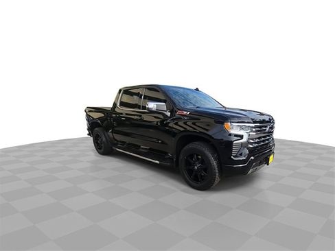 Used 2023 Chevrolet Silverado 1500 LTZ w/ LTZ Convenience Package II image 2