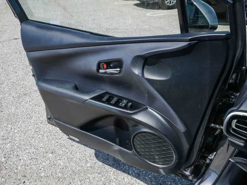 Used 2019 Toyota Prius Prime Plus w/ Carpet Mat Package image 24