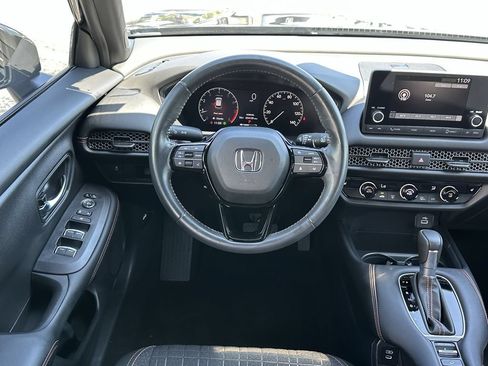 Used 2024 Honda HR-V Sport image 14