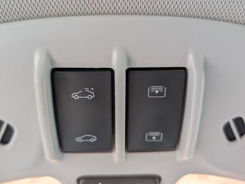 Used 2023 Chevrolet Bolt EUV Premier w/ Sun & Sound Package FWD image 27