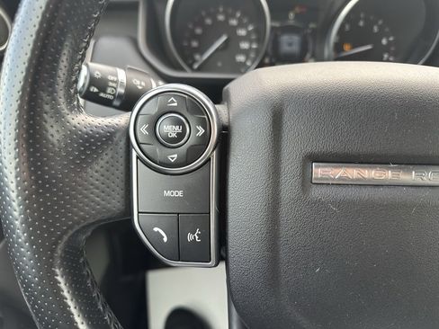 Used 2017 Land Rover Range Rover Sport SE image 23