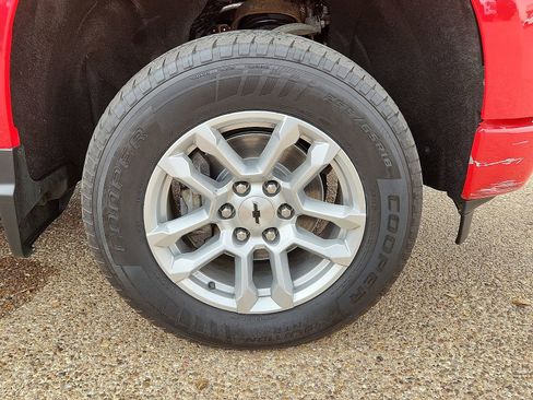 Used 2023 Chevrolet Silverado 1500 RST w/ Convenience Package II image 7