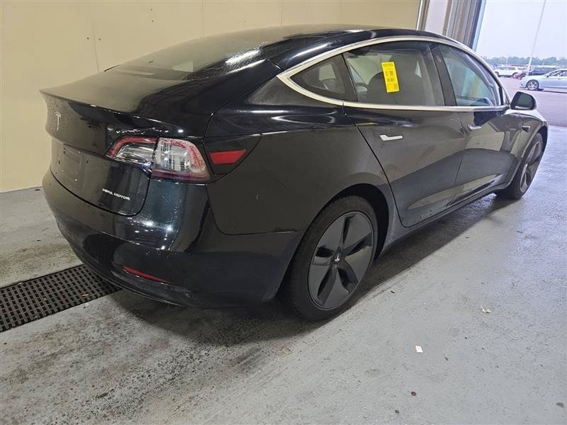 Used 2018 Tesla Model 3 Long Range AWD/4WD image 4