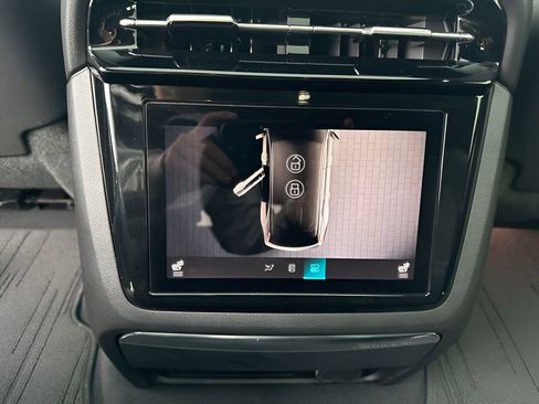 Used 2025 Cadillac Escalade IQ Luxury 2 w/ LPO, Premium Carpet Package AWD/4WD image 14