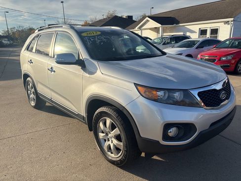 Used 2013 Kia Sorento LX w/ Convenience Pkg image 7