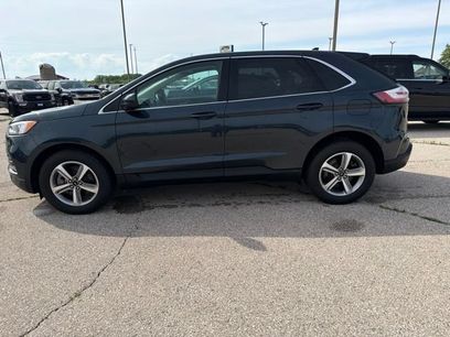 Used 2024 Ford Edge SEL w/ Convenience Package
