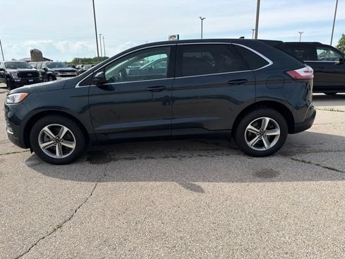 Used 2024 Ford Edge SEL w/ Convenience Package AWD/4WD image 2