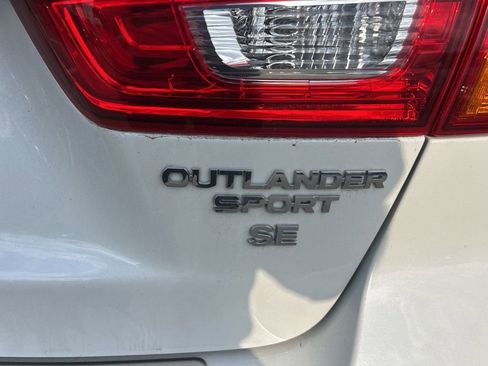 Used 2019 Mitsubishi Outlander Sport SE FWD image 7
