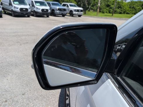 Certified 2024 Ford Expedition Limited AWD/4WD image 7