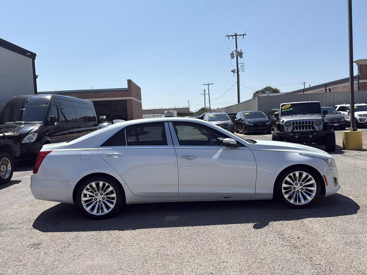 Used 2016 Cadillac CTS Luxury RWD image 5