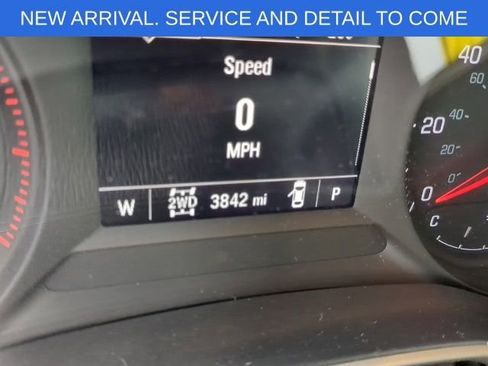 Used 2023 Chevrolet TrailBlazer LS AWD/4WD image 2