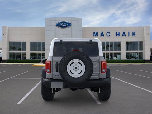 New 2026 Ford Bronco Heritage Edition image 5